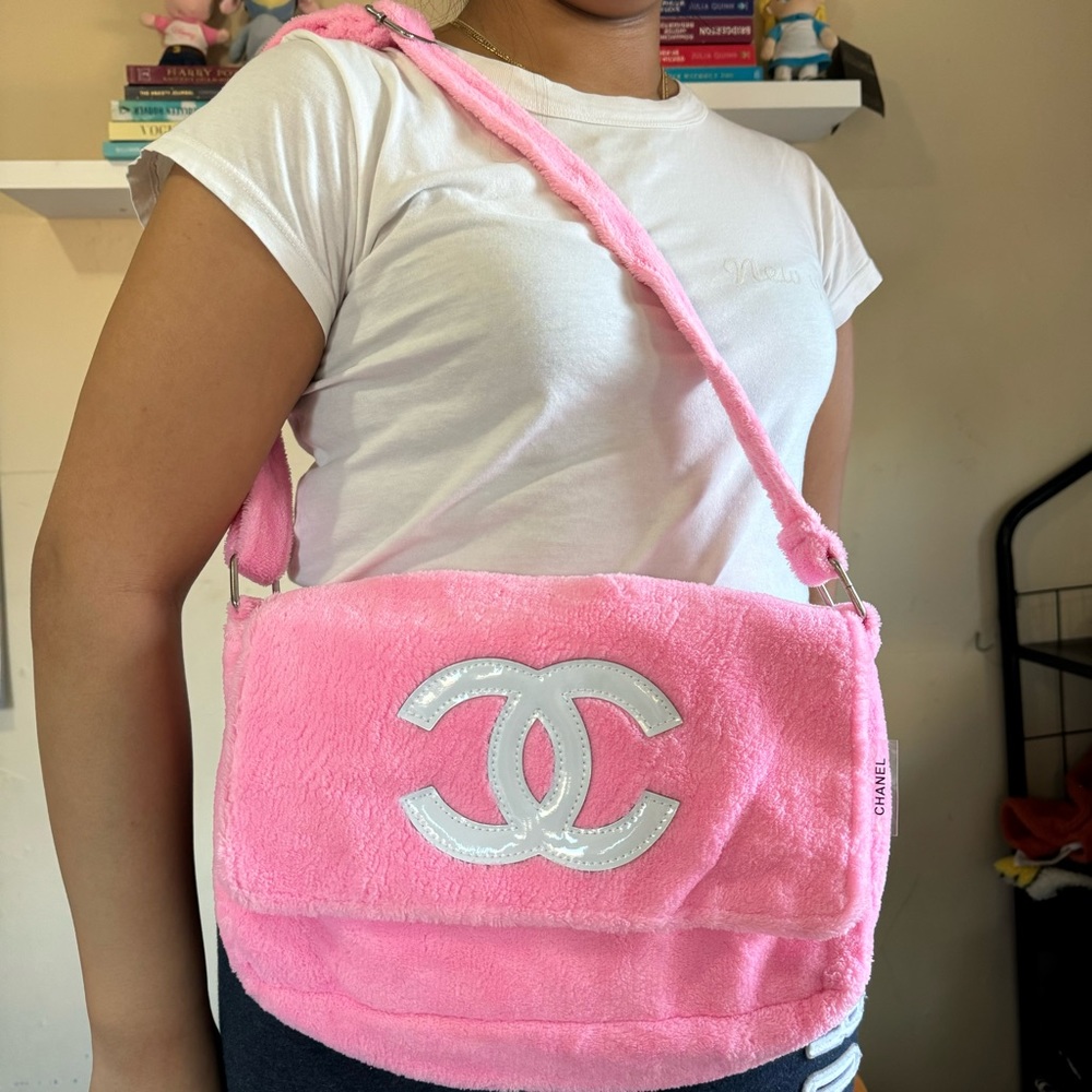 CC Fragrance Pink Sherpa Bag